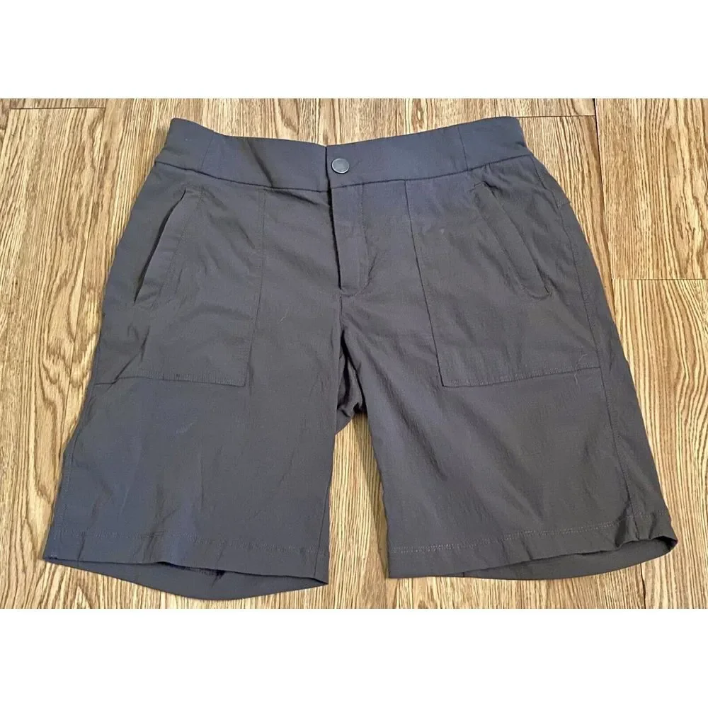 Athleta‎ Shorts Woman's Sz 4 Gray Multiple Pockets Hiking Walking Lightweight G